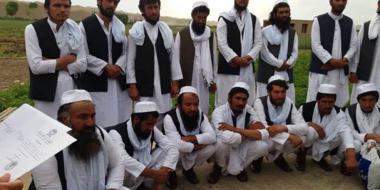 طالبانو بغلان کې ۶۵ سرتېري خوشې کړي دي