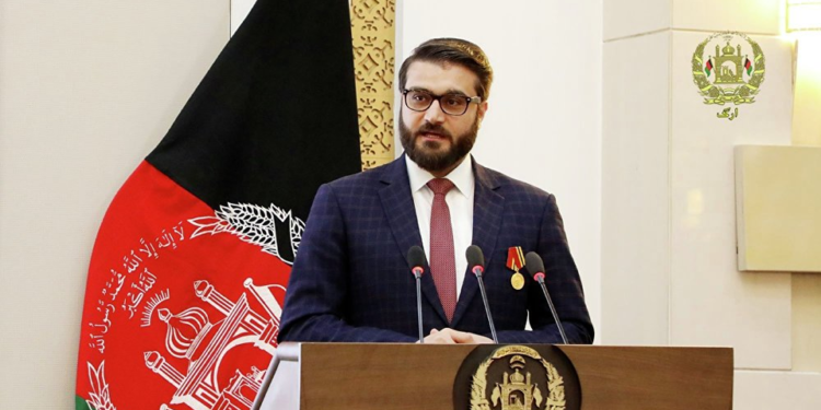 محب: بهرني ځواکونه؛ د ۱ میلیارد ډالرو په ارزښت تجهیزات افغان دولت ته سپاري
