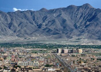 لاس انجلس ټایمز: طالبانو د کندهار ولایت د نیولو هڅه پیل کړې