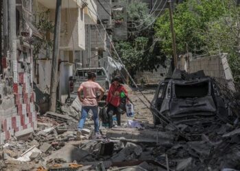 غزه کې زیانمنو شوو فلسطینیانو ته د مرستو رسولو لړۍ پیل شوې