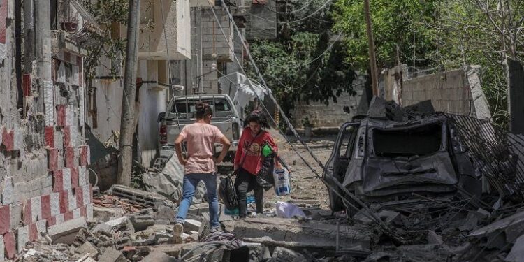 غزه کې زیانمنو شوو فلسطینیانو ته د مرستو رسولو لړۍ پیل شوې
