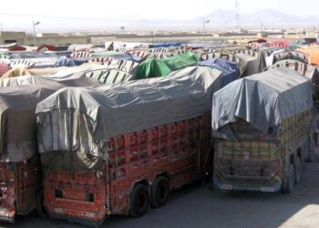افغان سوداګر: د جګړې ښکېل لوري دې سوداګرۍ ته خنډونه نه جوړوي