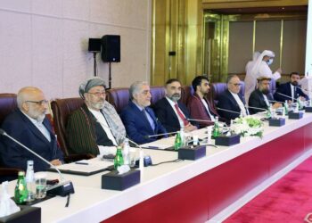 عبدالله: موږ ټول مسوول یو چې روانه جګړه پای ته ورسوو