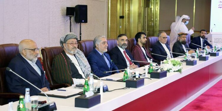 عبدالله: موږ ټول مسوول یو چې روانه جګړه پای ته ورسوو