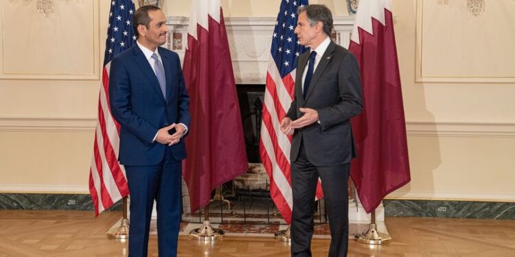 بلېنکن او د قطر مرستیال صدراعظم پر افغان سولې خبرې کړې