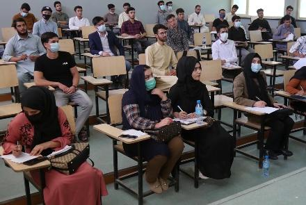د ۱۱ ولایتونو په پوهنتونونو کې حضوري درسونه سبا بېرته پيلیږي