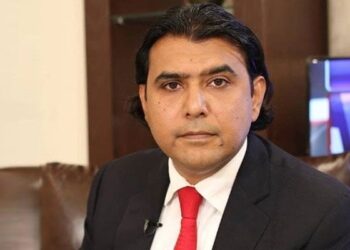 پاکستانی سناتور: پاکستان ښایي له نړیوالو بندیزونو او انزوا سره مخ شي