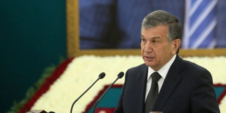 شوکت میرزایوف: د افغانستان کنګل شوې سرمایه باید بیرته افغانانو ته وسپارل شي
