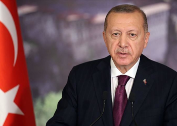 اردوغان: امریکا باید؛ د افغانستان په څېر خپل سرتېري له عراق او سوریې هم وباسي