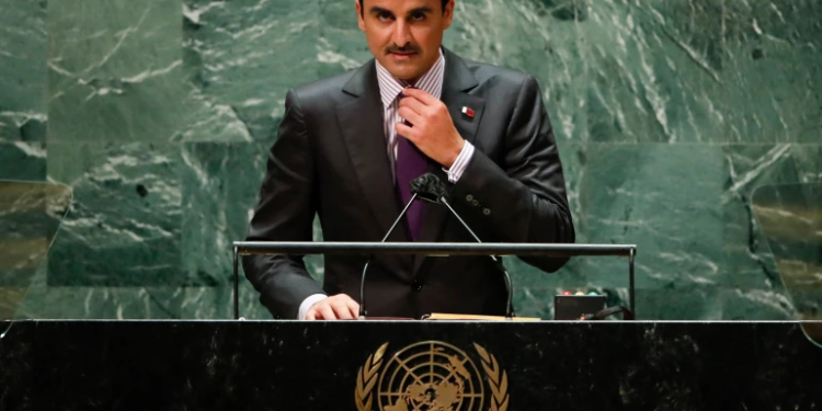 د قطر امیر: نړیواله ټولنه دې له طالبانو سره اړیکو او تعامل ته ادامه ورکړي