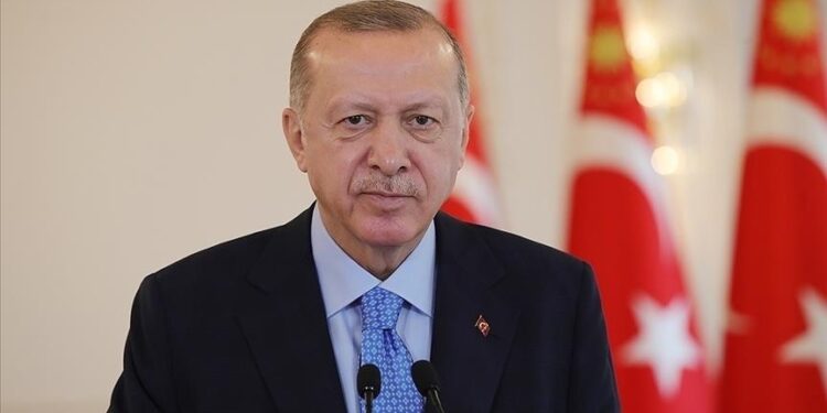 اردوغان: که طالبان ټولشموله حکومت جوړ کړي ورسره همکاري کوو