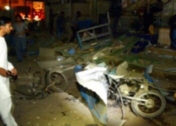 کراچۍ کې چاودنې ۱۲ کسانو ته مرګ ژوبله اړولې