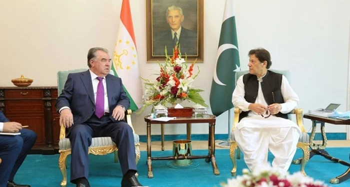 عمران خان د افغانستان په اړه له تاجکستان سره خبرې کړې دي
