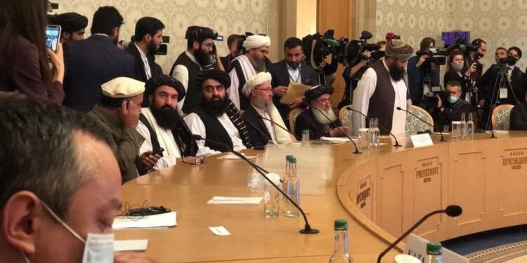 د مسکو غونډه؛ روسیه وایي اقتصادي کمزوري د بې ثباتۍ لامل ده