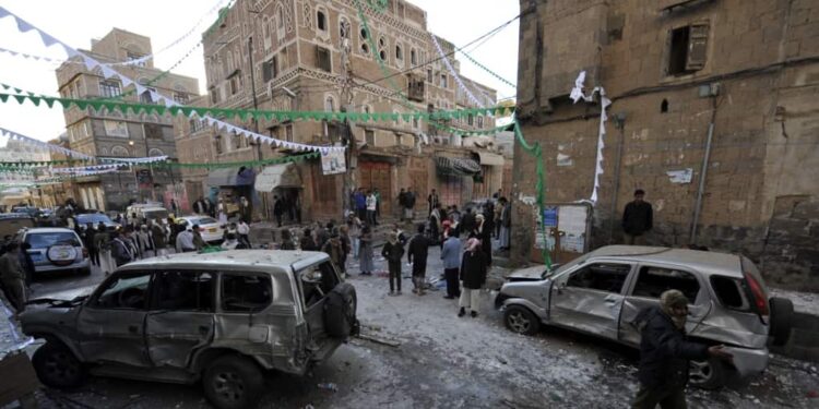 یمن کې د موټر بم په پېښه کې نهه کسانو ته مرګ ژوبله اوښتې ده