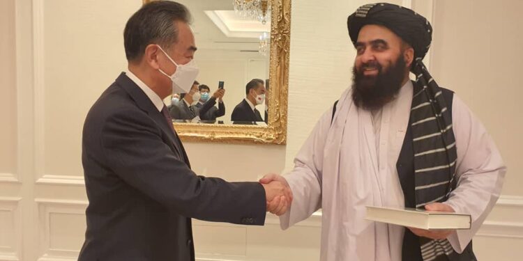 چین: د افغانستان خپلواکۍ ته په درناوي همکارۍ ته چمتو یو