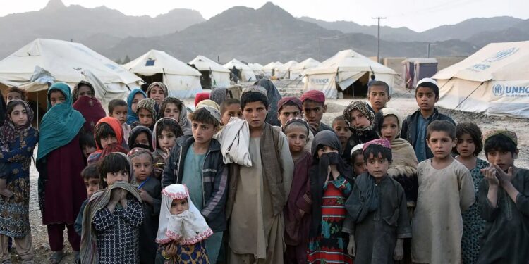 اوچا: افغانستان کې د نړۍ ستر بشري ناورین رامنځ ته کېږي