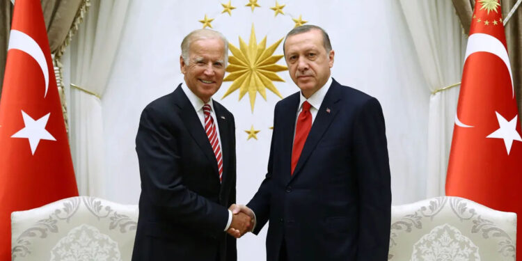اردوغان او بایډن په افغانستان کې پر ګډو همکاریو هوکړه کړې