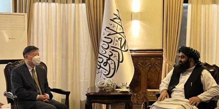 چین افغان سوداګرو ته د وېزو په ورکړه کې اسانتیا راولي