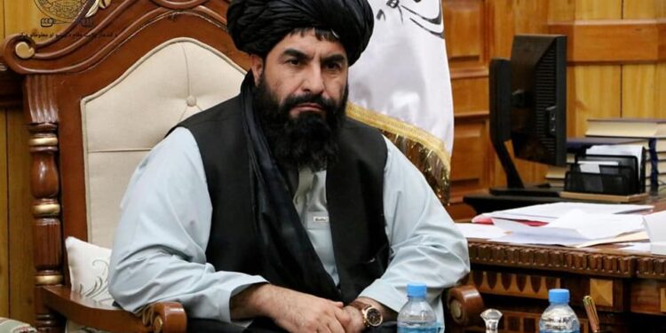 د کندهار والي: له هېواده مه وځئ ا.ا لوستو ځوانانو ته اړتیا لري