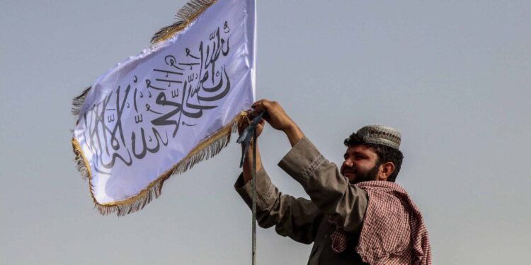 پاکستان: تر نړیوالو مخکې نوی حکومت په رسمیت نه شو پېژندلی