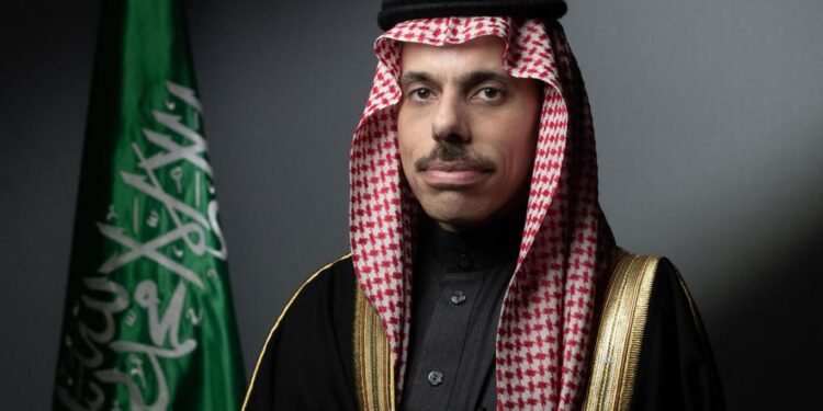 سعودي: ایران سره اوږدمهاله اړیکې غواړو