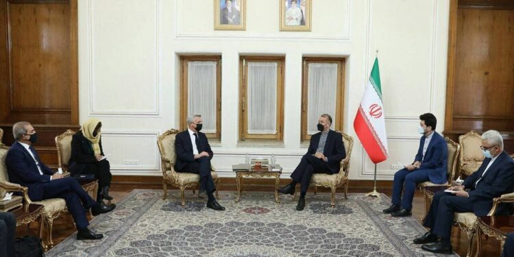 ایران: نور د افغان کډوالو لپاره د خدماتو د عرضې وړتیا نه لرو