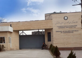 راپور: په لکونو ډالر تاجیکستان کې افغان سفارت ته استول شوي