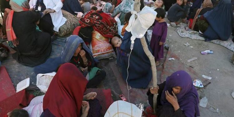 امريکا په افغانستان کې لږه ابادي او ډېر زيانونه اړولي
