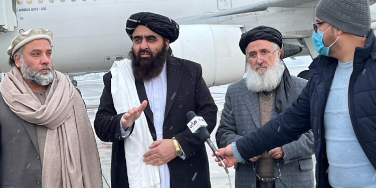 متقي د یو لوړپوړي دولتي پلاوي په مشرۍ ایران ته تللی