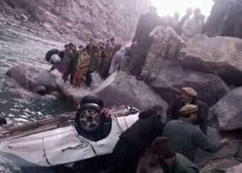 بدخشان کې د موټر چپه کېدو پېښه کې څلور کسان مړه شوي