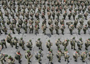 اوکراین؛ د غرب او روسیې ترمنځ ناندرۍ مخ پر زیاتېدو دي
