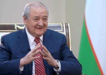 کاملوف: افغانستان له سیمې سره د ښو اقتصادي اړیکو په لټه کې دی