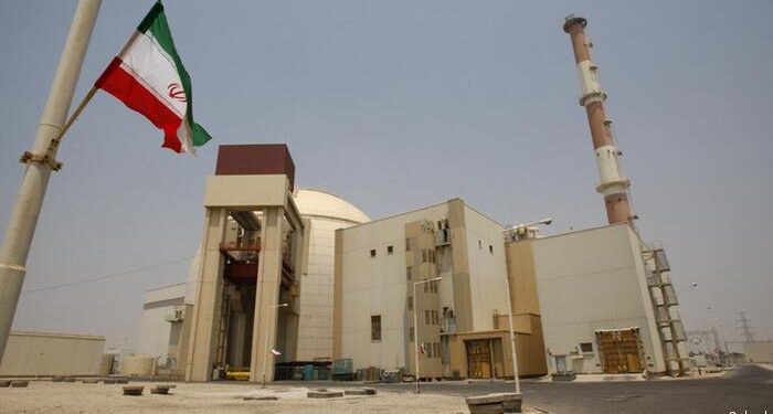 امریکا پر ایران د بندیزونو د معافیت سند تمدید کړ