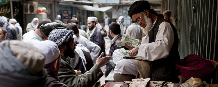 سیګار: افغانستان کې اقتصادي وضعیت مخ پر ځوړ دی