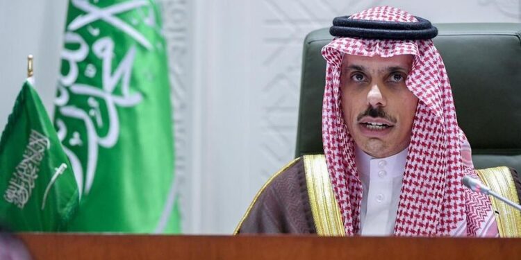 سعودي عربستان: که ایران خپل چلند بدل کړي خبرې ورسره پیلوو