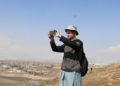 یوه کاناډايي ځوان ؛ د افغانستان ۱۸ ولایتونو ته پرته له وېرې سفرونه کړي