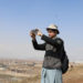 یوه کاناډايي ځوان ؛ د افغانستان ۱۸ ولایتونو ته پرته له وېرې سفرونه کړي