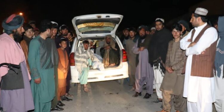 ناڅرګندو وسله والو هلمند کې دوه کسان وژلي