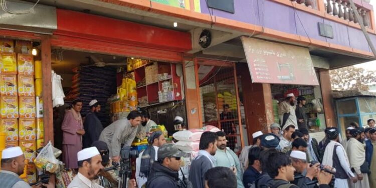 سوداګرۍ خونه: هټیوال دې د نرخونو په کنټرول کې له خلکو سره همکاري وکړي