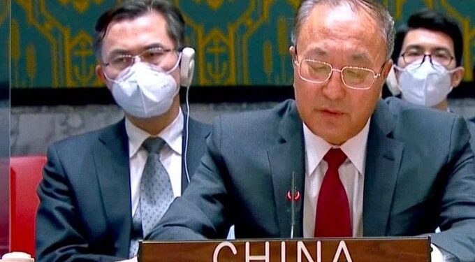 چین: نړیواله ټولنه باید پر افغانستان بندیزونه ختم کړي
