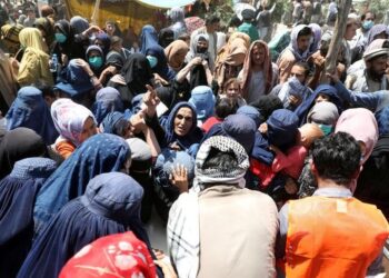 ا.ا د مارچ د اتمې په مناسبت؛ د تېرو جګړو ډېر زیانونه افغان مېرمنو ته اوښتي دي
