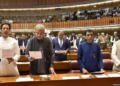 د عمران خان د واک سلګۍ؛ ښايي پارلمان د باور رایه ترې واخلي
