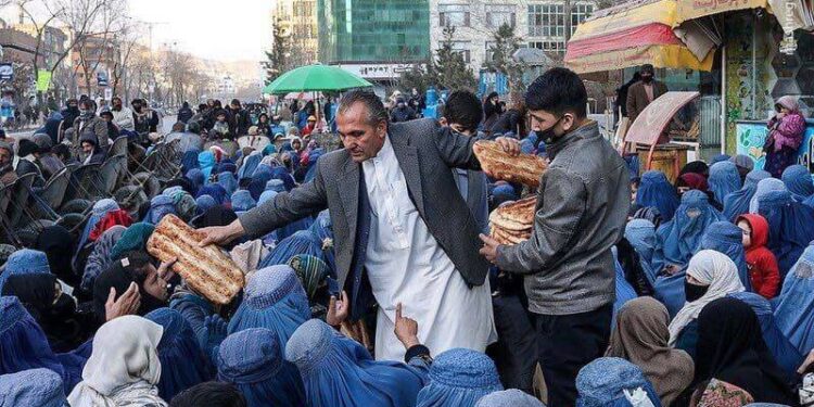 رسنۍ: د نړیوالو نه همکاري افغانستان له بشري ناورین سره مخ کړی