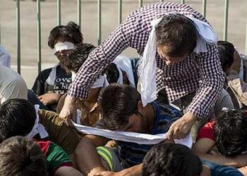 ایران کې افغانانو سره ناوړه چلند توند غبرګونونه را پارولي