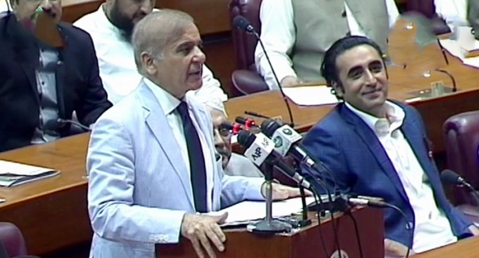 شریف: د افغانستان بشري ناورین د سیمې پر هېوادونو اغېز لري