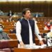 پاکستان کې کړکېچ؛ عمران خان له خپلې دندې لرې کړل شو