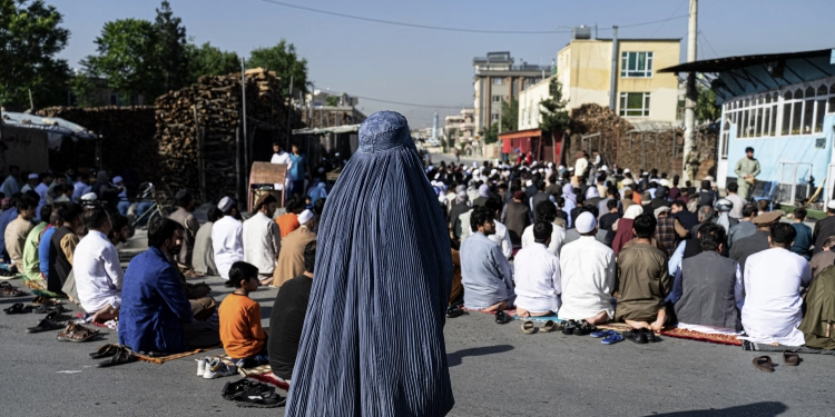 الجزیره: افغانانو دا اختر په لوږه او بېوزلۍ کې پيل کړی