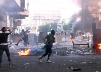 ایران؛ سخت لاریونونه لا هم څو ښارونو کې روان دي