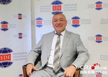 د ترکیې کارپوه: امريکا د اوکراين کړکيچ د ځان په ګټه څرخوي